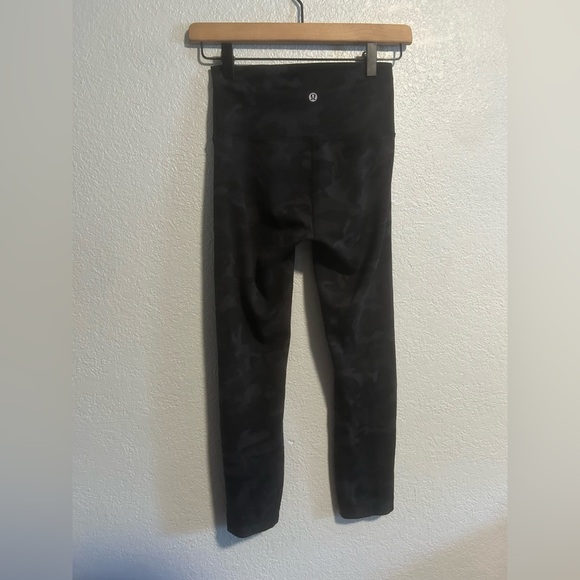 Lululemon grey camo wunder unders - Picture 1 of 6